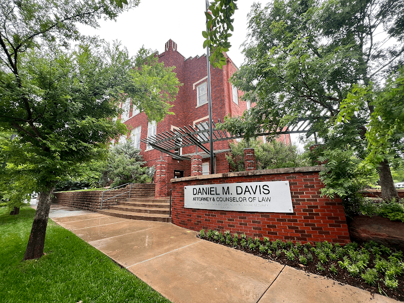 Dan Davis Law - Accident & Injury Lawyers